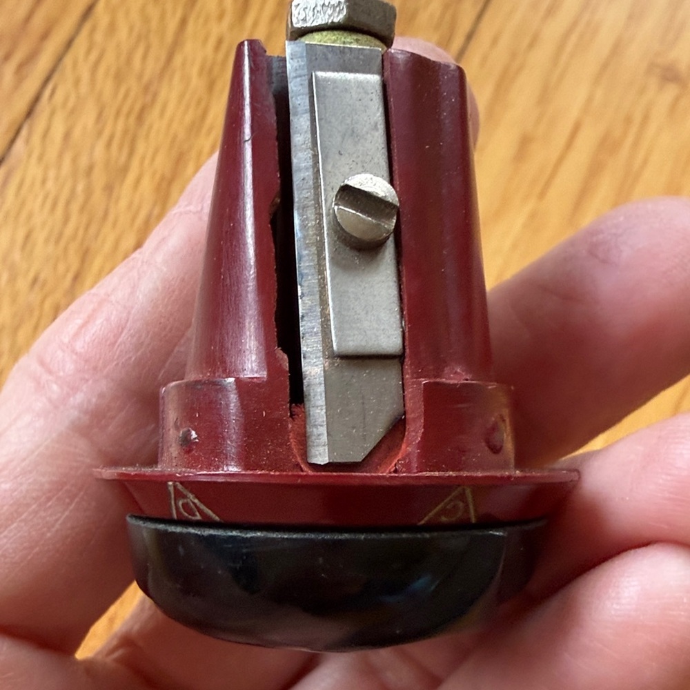 Bakelite Triple “E” Pointer Vintage Black & Maroon 4-way Pencil Sharpener - Picture 11 of 11